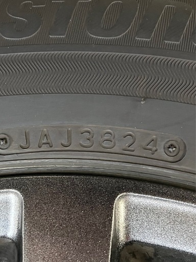 スタッドレス  VRX3 4本セット 1シーズンのみ使用