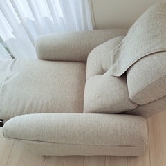 ニトリのリクライニングチェアの画像
