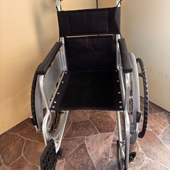 小回りのきく、6輪車椅子‼️  No.40の画像