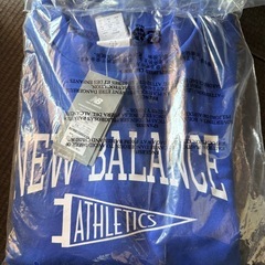 ニューバランス　トレーナーの画像