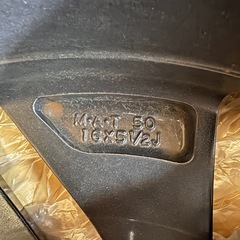 2本セット日産ノートE13 純正16インチアルミホイールの画像