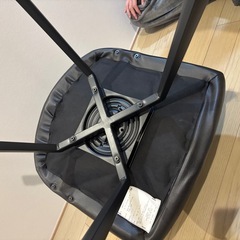 回転式ダイニングチェア2脚セット
の画像