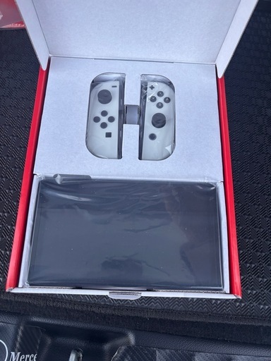 新品未開封  Switch  有機ELモデル
