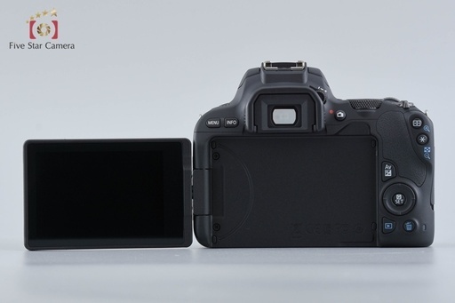【中古】Canon キヤノン EOS Kiss X9 ダブルズームキット ブラック シャッター回数僅少
