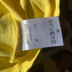 サンタクルーズTシャツイエローの画像