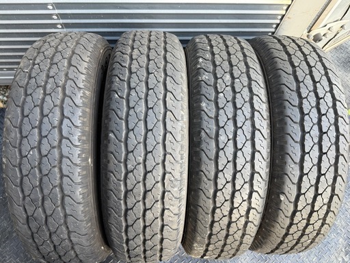 【バリ山　24年製】195\80R15 ハイエース用　タイヤホイールセット　4本