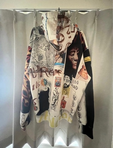 supremeパーカー