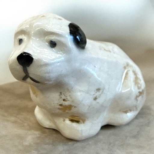 【清水六兵衛】作　陶器製犬の置物と木箱付き