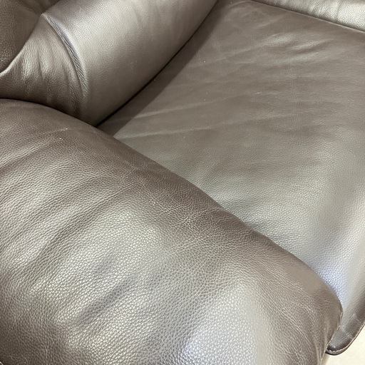 中古品　IDC 本革製2人掛けソファー　ダークブラウン　公田店