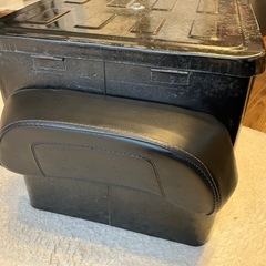 スーパーカブ　背もたれ付きリアボックスの画像