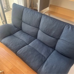 【1/24にて掲載終了予定】【引き渡し平日土日祝問わず可】ソファの画像