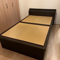  【お取引中】ニトリのセミダブルベッド