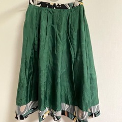 フラワー柄　フレアスカート　日本製の画像