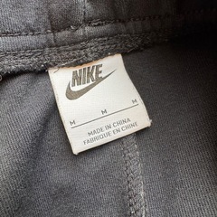 NIKE テックフリース　パンツ　黒　Mの画像