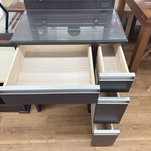 【?買取市場 柴田店】 I629 ? ISSEIKI 一面鏡ドレッサー イス付き ⭐ クリーニング済