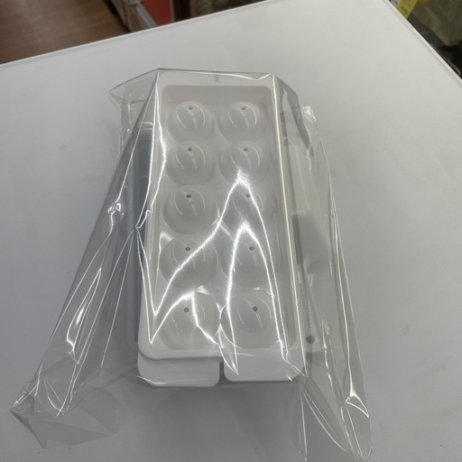 ☆ドリーム荒牧店☆ジモティー割引有☆【クリーニング済み】ハイセンス/2ドア冷蔵庫/HR-G13C-W/135L/2023年製