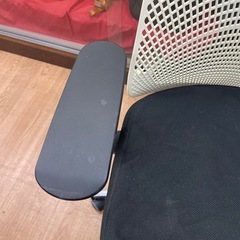 ☆ドリーム荒牧店☆ジモティー割引有☆【クリーニング済み】イトーキ/オフィスチェア/汚れあり/現状販売の画像