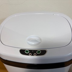 自動ゴミ箱45Lの画像