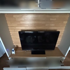 40型テレビ＆大型テレビ台の画像