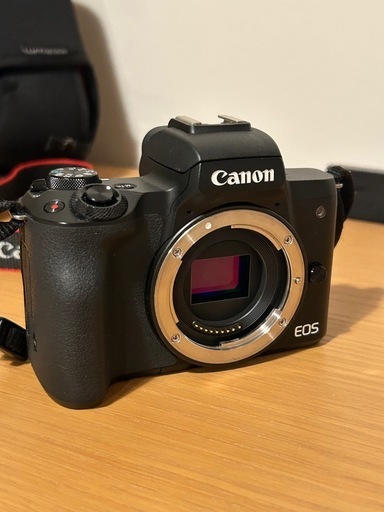 Canon ミラーレス一眼カメラ EOS Kiss M2キット ブラック KISSM2 