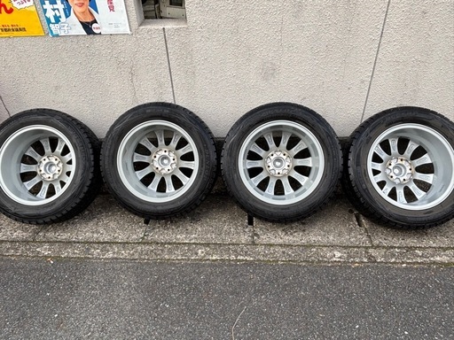 ホイールr16 ダンロップ205 60 r16 スタッドレス　4本　1本パンク