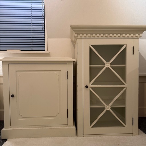 ホワイト コレクション ガラス扉付きキャビネット セット