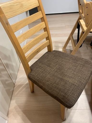 ニトリ ダイニングテーブル DTガルフ 140cm＋椅子2脚／使用感あり