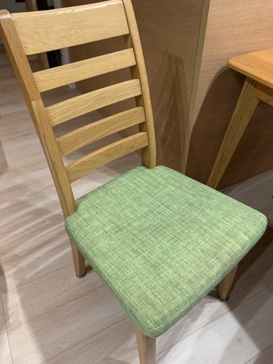 ニトリ ダイニングテーブル DTガルフ 140cm＋椅子2脚／使用感あり