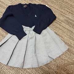明泉幼稚園制服　女の子の画像