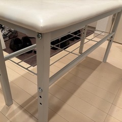 【引取り限定】玄関ベンチシート　靴収納付きの画像