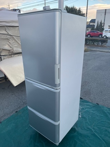残り2日間値下げ‼️【美品】SHARP ノンフロン冷凍冷蔵庫 350L 型番：SJ-W352E-S（シルバー）