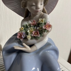 リヤドロ　花のかおりにつつまれての画像