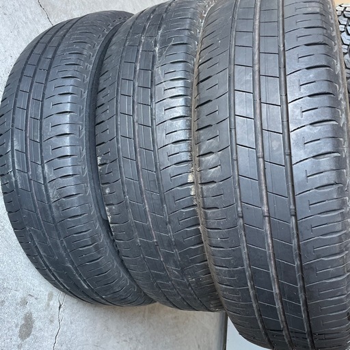 ブリヂストン 195/60R17 
 ECOPIA EP150  エコピア