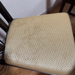 【1/18・24引取】ガラス天板ダイニングテーブル＋椅子4脚セット／EV有の画像