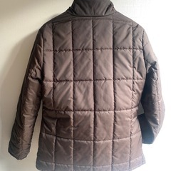ユニクロ 中綿 キルティング ジャケットリバーシブル ブラウン ブラックの画像