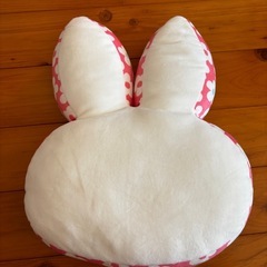 ミッフィー　もちもちクッションの画像
