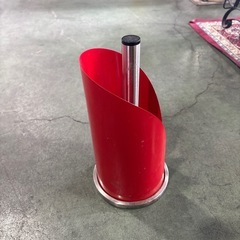 WESCO/ウェスコ　キッチンペーパーホルダー  インテリア雑貨　料理　小物　赤　レッド　ステンレス　金属　鉄製の画像