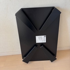 折りたたみテーブルの画像