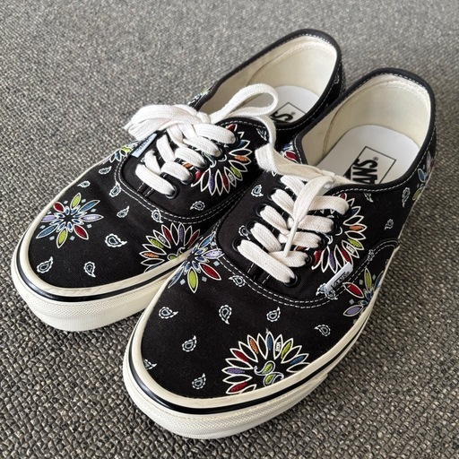VANS オーセンティック フラワー スニーカー 黒