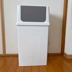 ゴミ箱　ダストボックスの画像