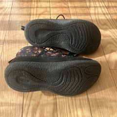 Keen キッズブーツ　花柄 19.5cmの画像