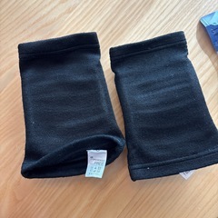 バレーボール　膝サポーターの画像