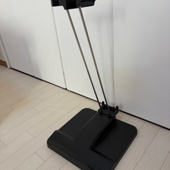 掃除機スタンド ブラックの画像