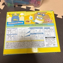 ミニオンの車につけるテーブルの画像