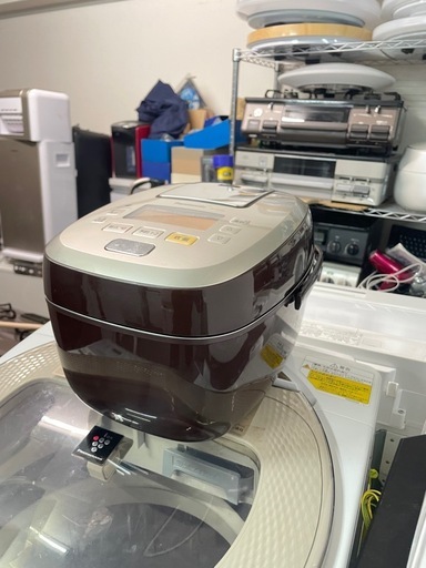 配送可能　保証付き パナソニックSR-PA106 炊飯器 可変圧力おどり炊き ブラウン [5.5合 /圧力IH] 
