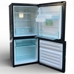 【2601018】ユーイング（U-ING） ノンフロン冷凍冷蔵庫  UR-FG110J 2017年製の画像