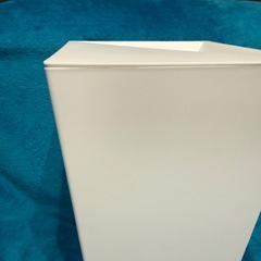 ゴミ箱　ゴミが見えない　ホワイト　蓋付きの画像