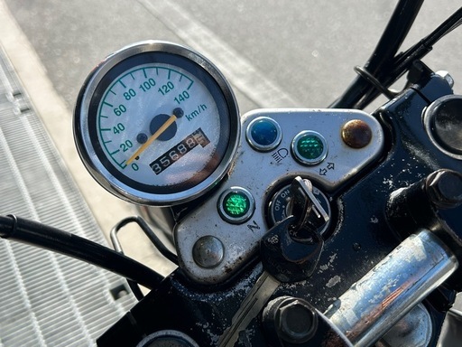 スズキ　グラストラッカー250 NJ47A 中型バイク　250cc 大阪発