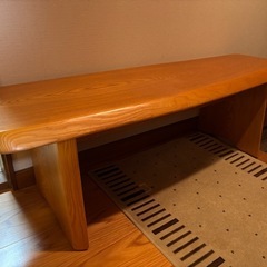 無垢材木製　ベンチの画像