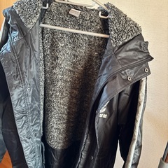 ラグビーベンチコートの画像